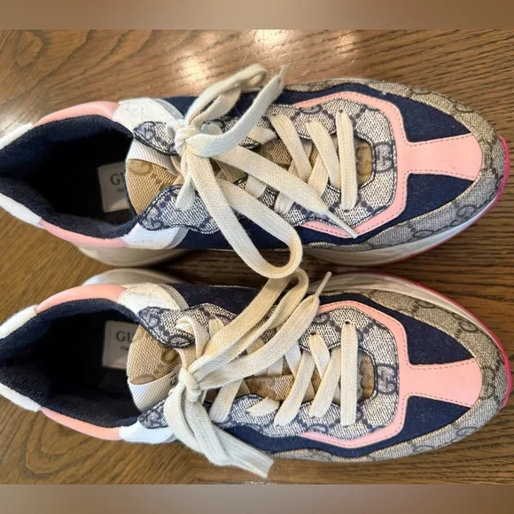 Gucci Women’s Sneakers in Pink and Navy - Picture 1 of 5